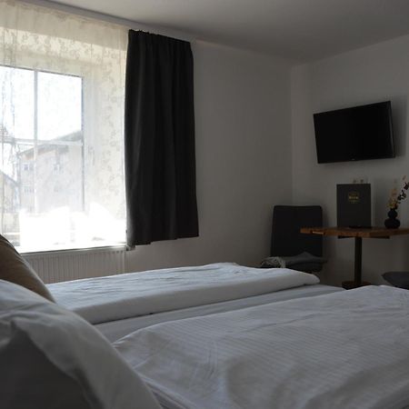 Hotel Garni Kern Halfing Екстериор снимка