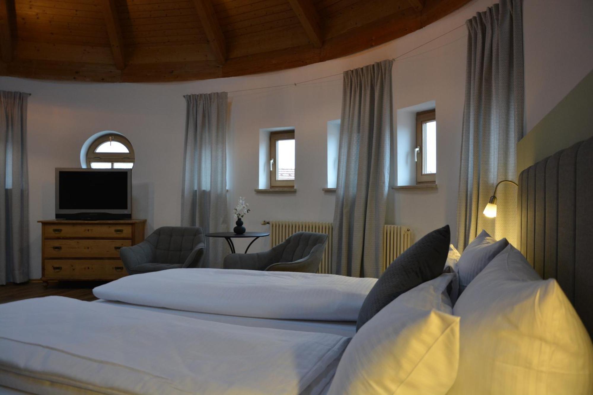 Hotel Garni Kern Halfing Екстериор снимка
