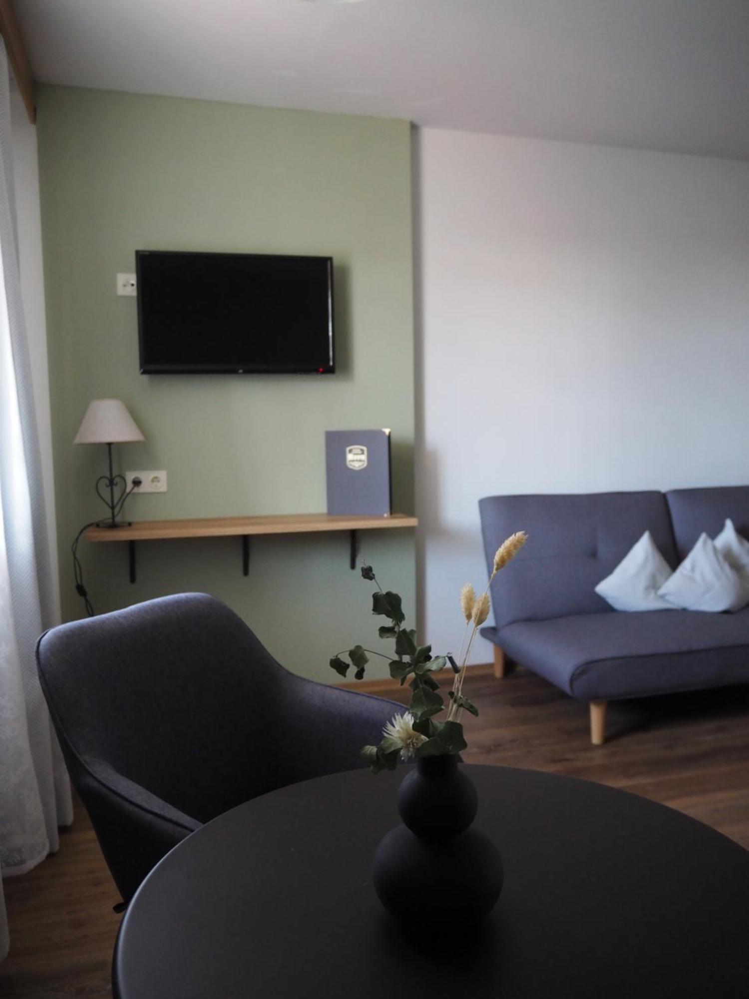 Hotel Garni Kern Halfing Екстериор снимка